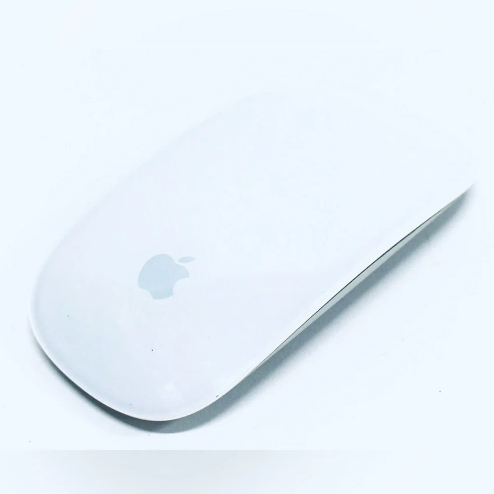 Apple Magic Mouse Model A3204 Sleek White Design and USB Cord Mint Conditions